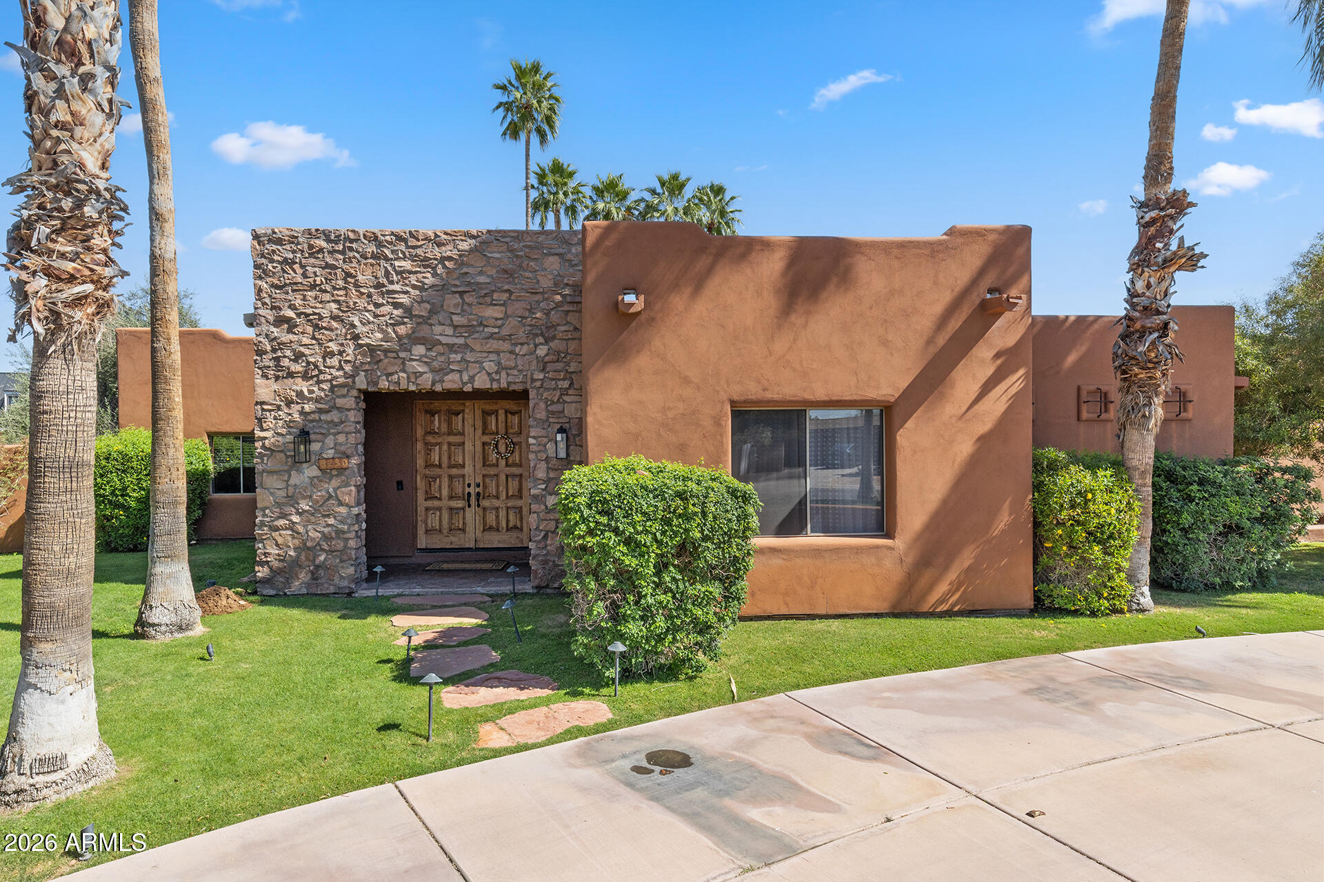 6230 E LARKSPUR Drive