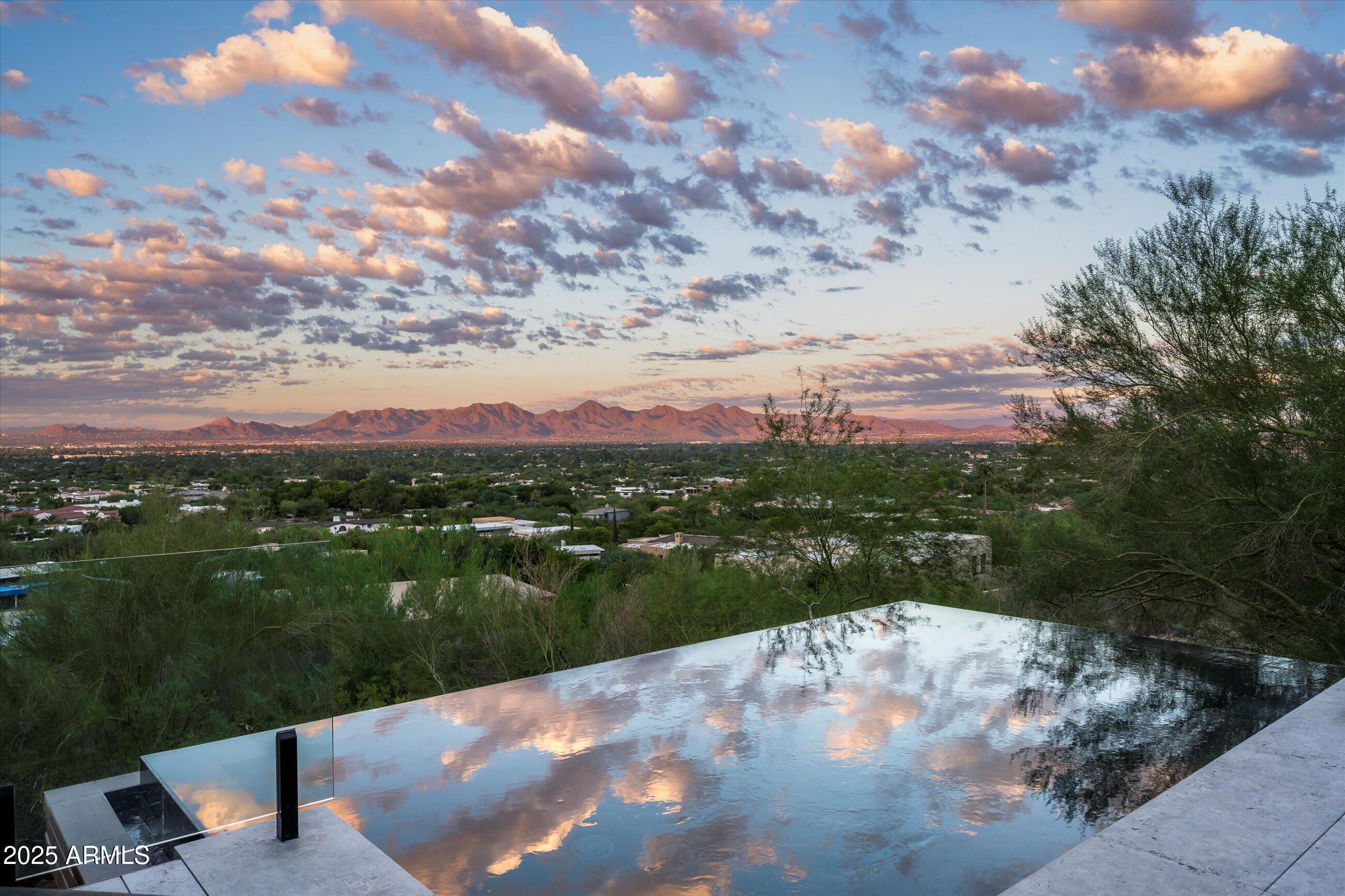 6200 E HUMMINGBIRD Lane