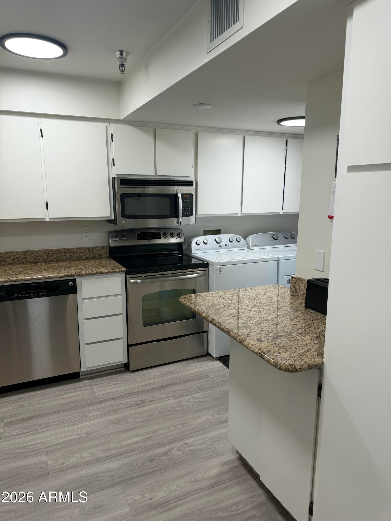515 S PARKCREST -- 523