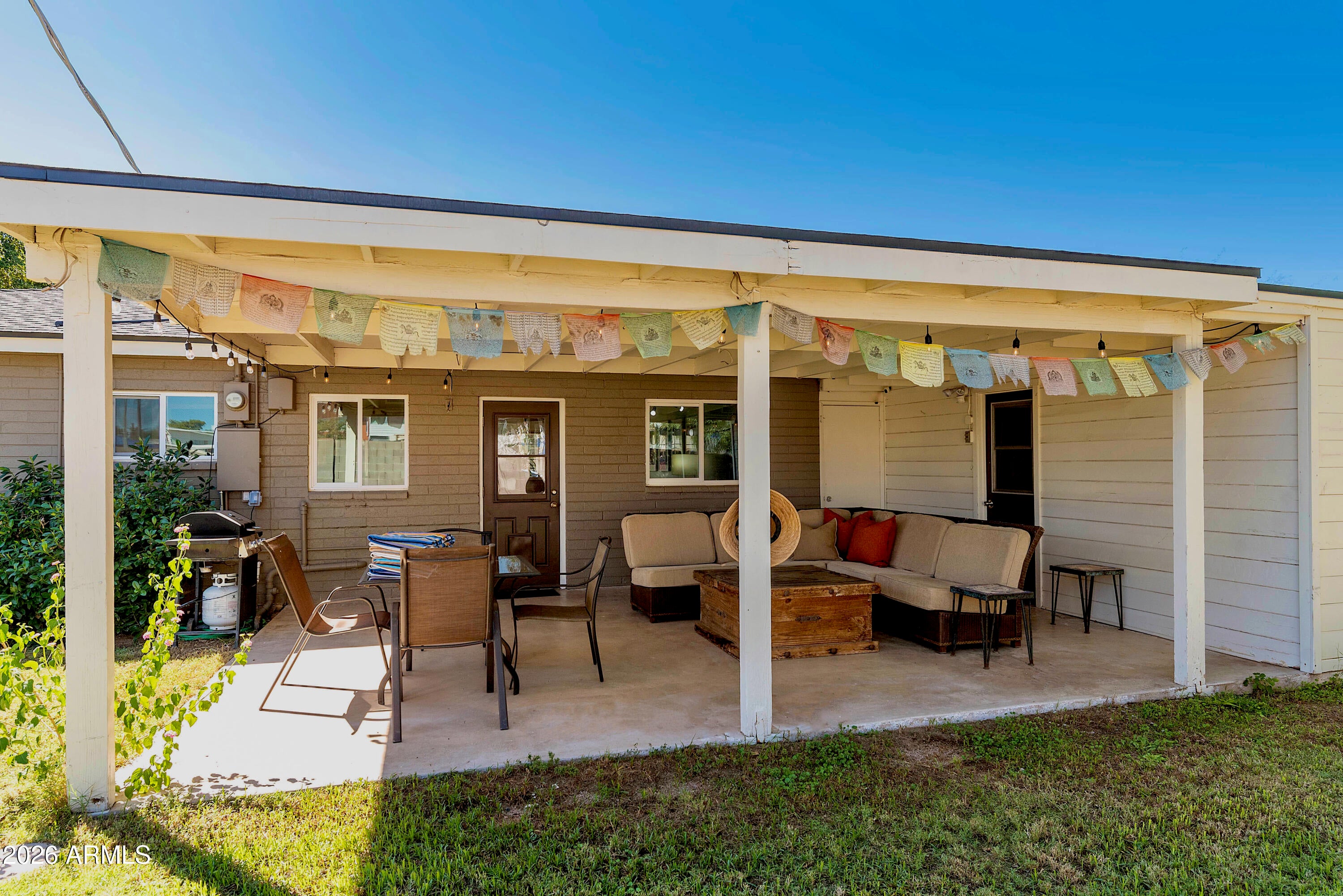 3628 E PALM Lane