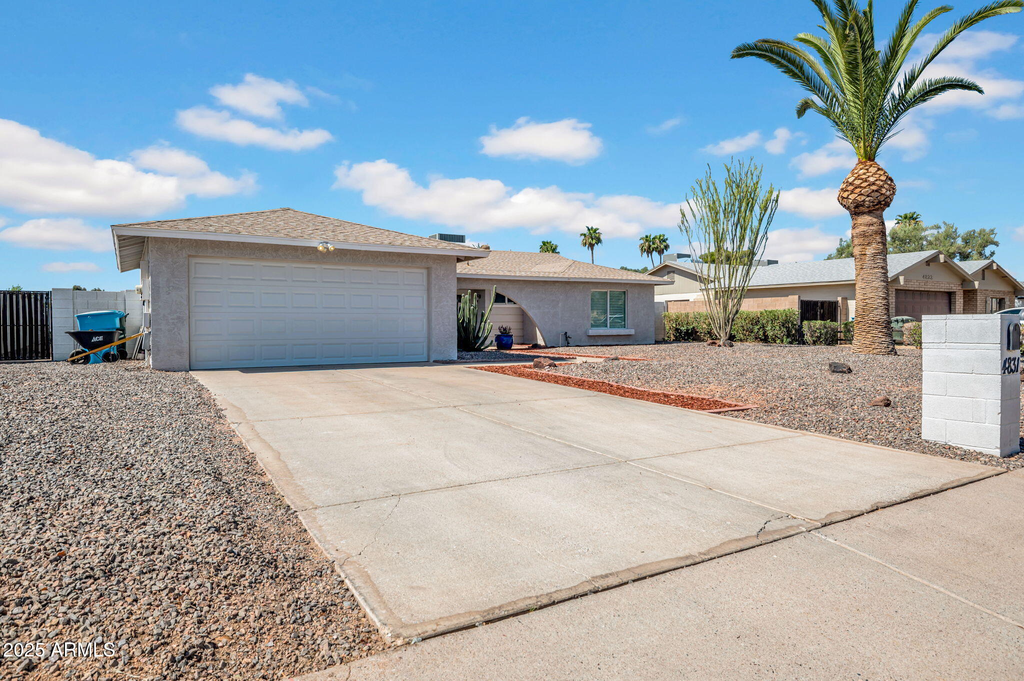 4831 E ACOMA Drive