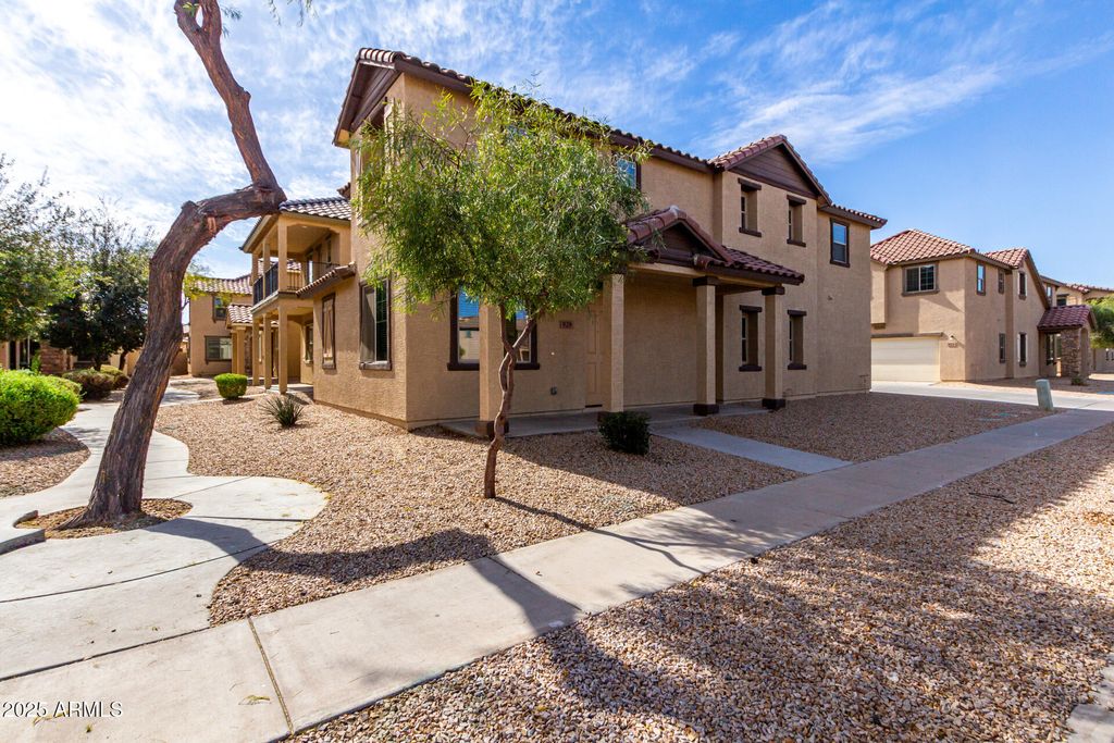 Photo of 929 E Agua Fria Lane, Avondale, AZ 85323 (MLS # 6987364)