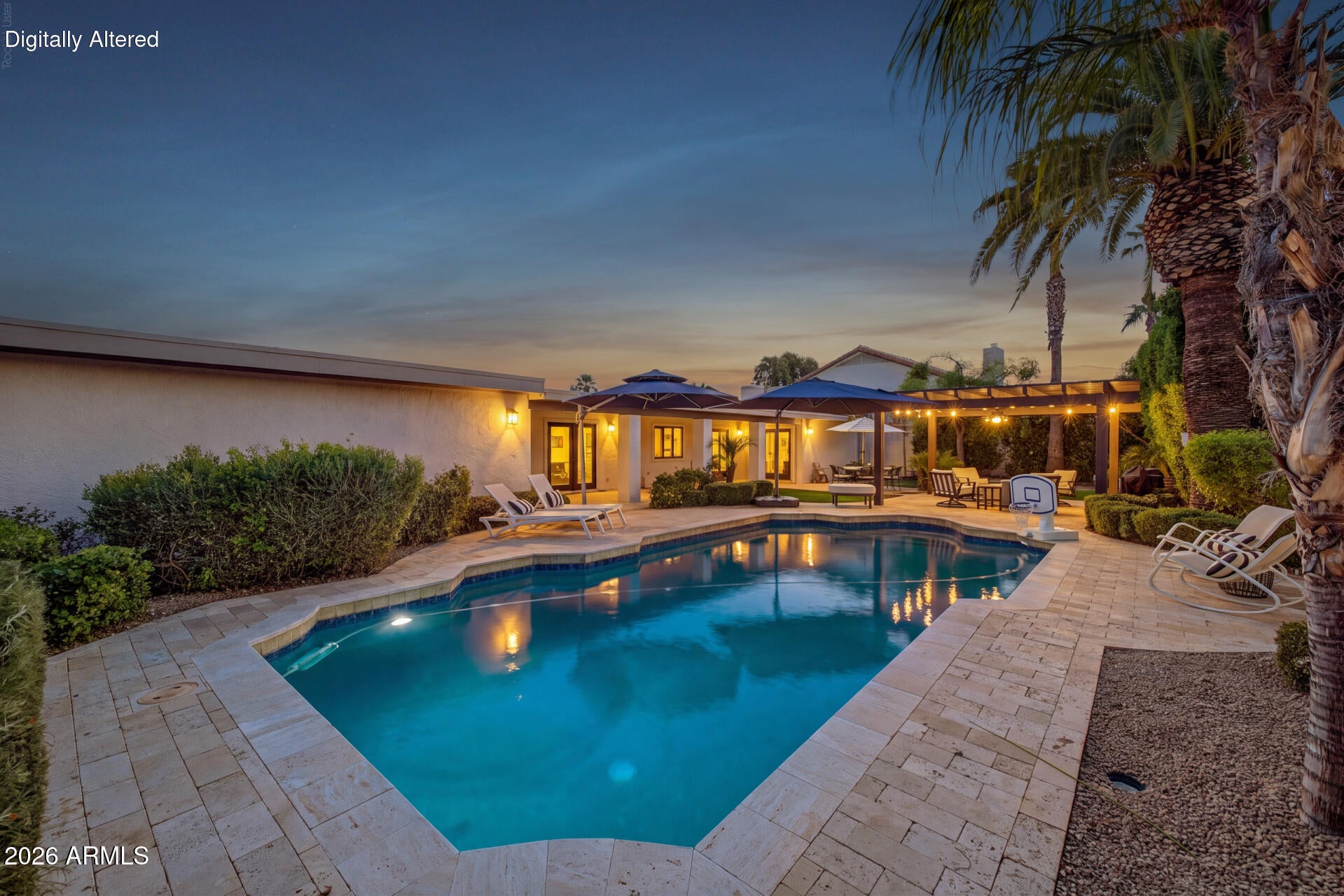 8646 E THOROUGHBRED Trail