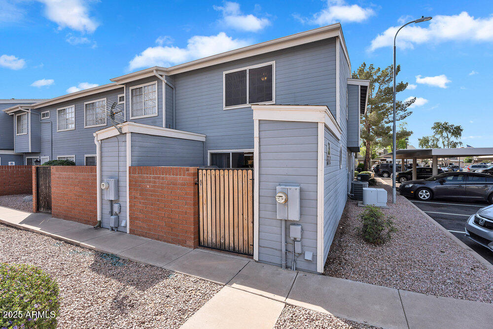 2301 E UNIVERSITY Drive 509