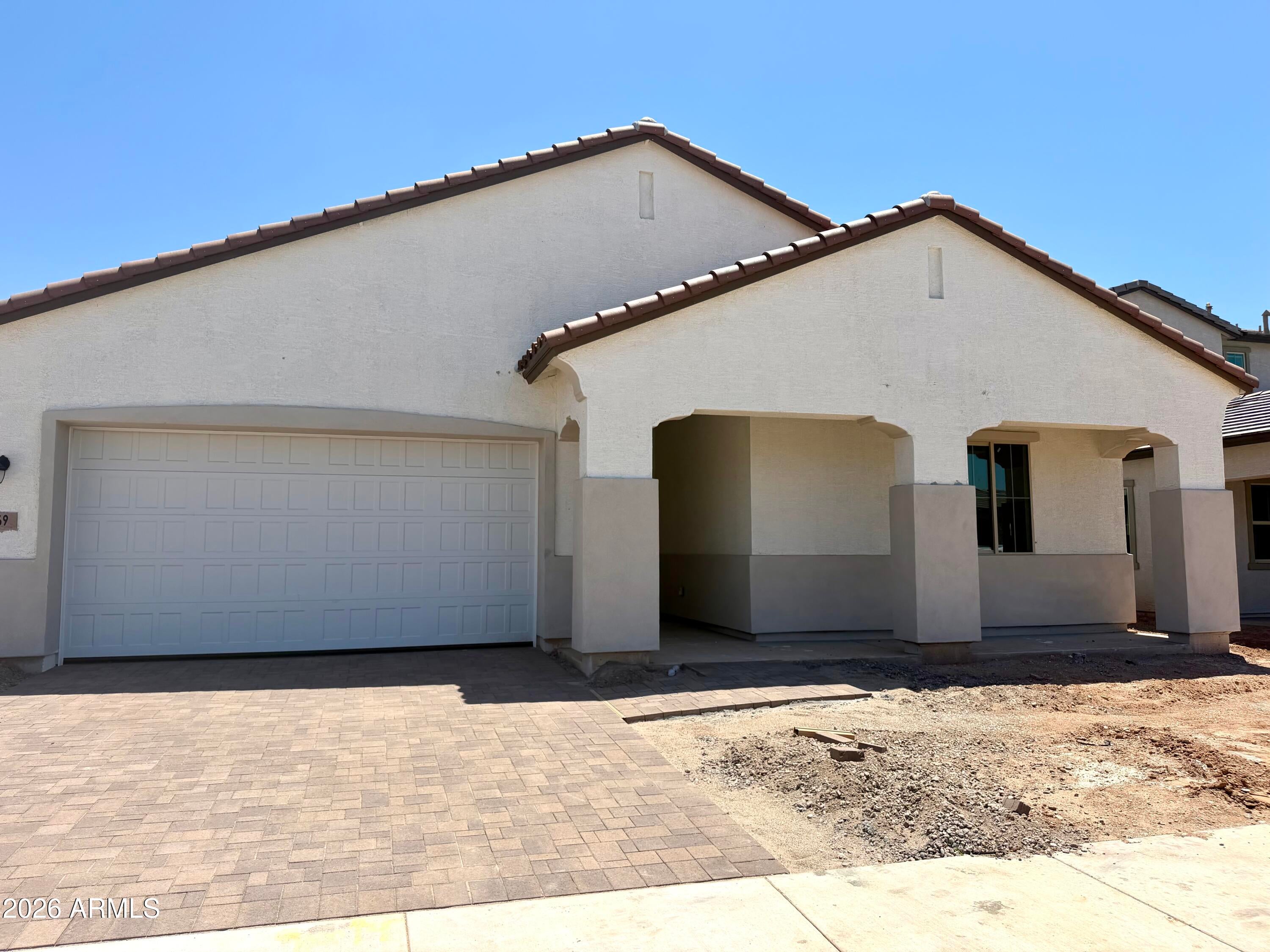 769 W Longwood Drive