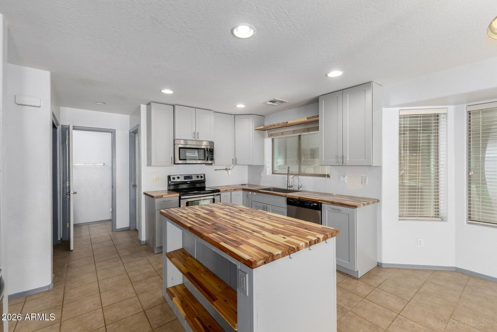 Photo of 24984 W Hidalgo Drive, Buckeye, AZ 85326 (MLS # 7001177)