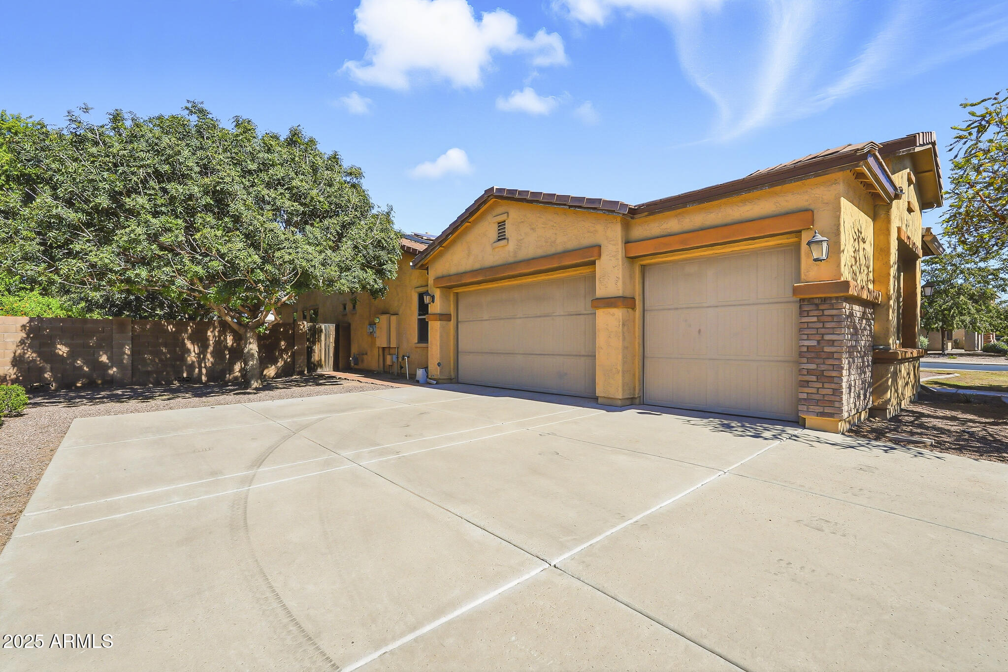 18676 E DRUIDS GLEN Road