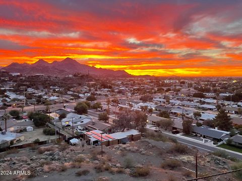 Condominium in Phoenix AZ 1057 BUTLER Drive.jpg