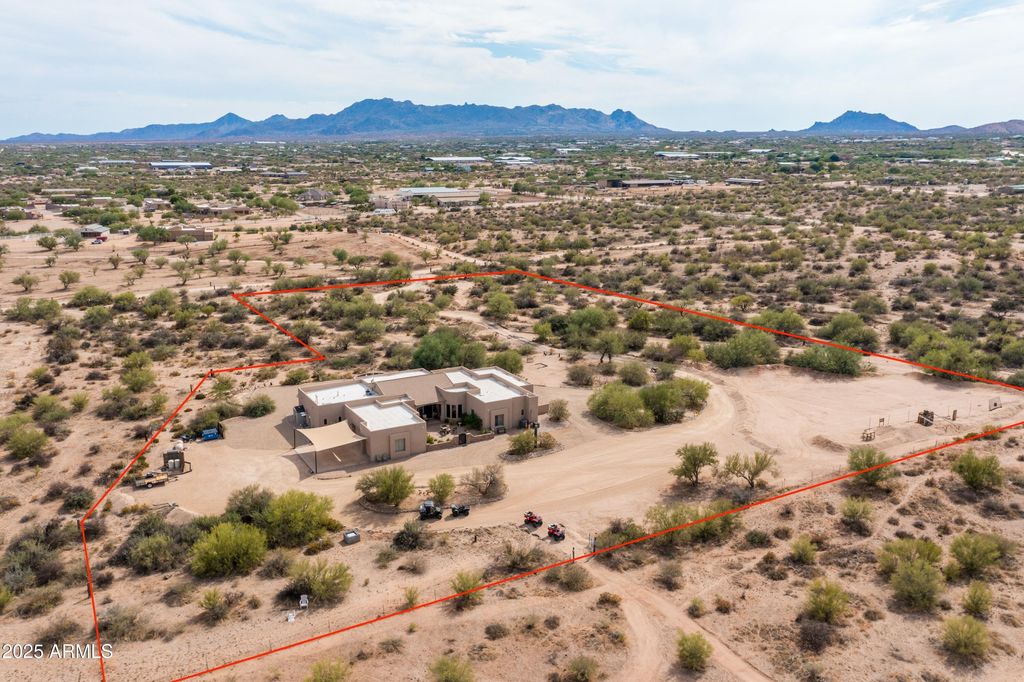 Photo of 14906 E Chaparosa Way, Scottsdale, AZ 85262 (MLS # 6914915)