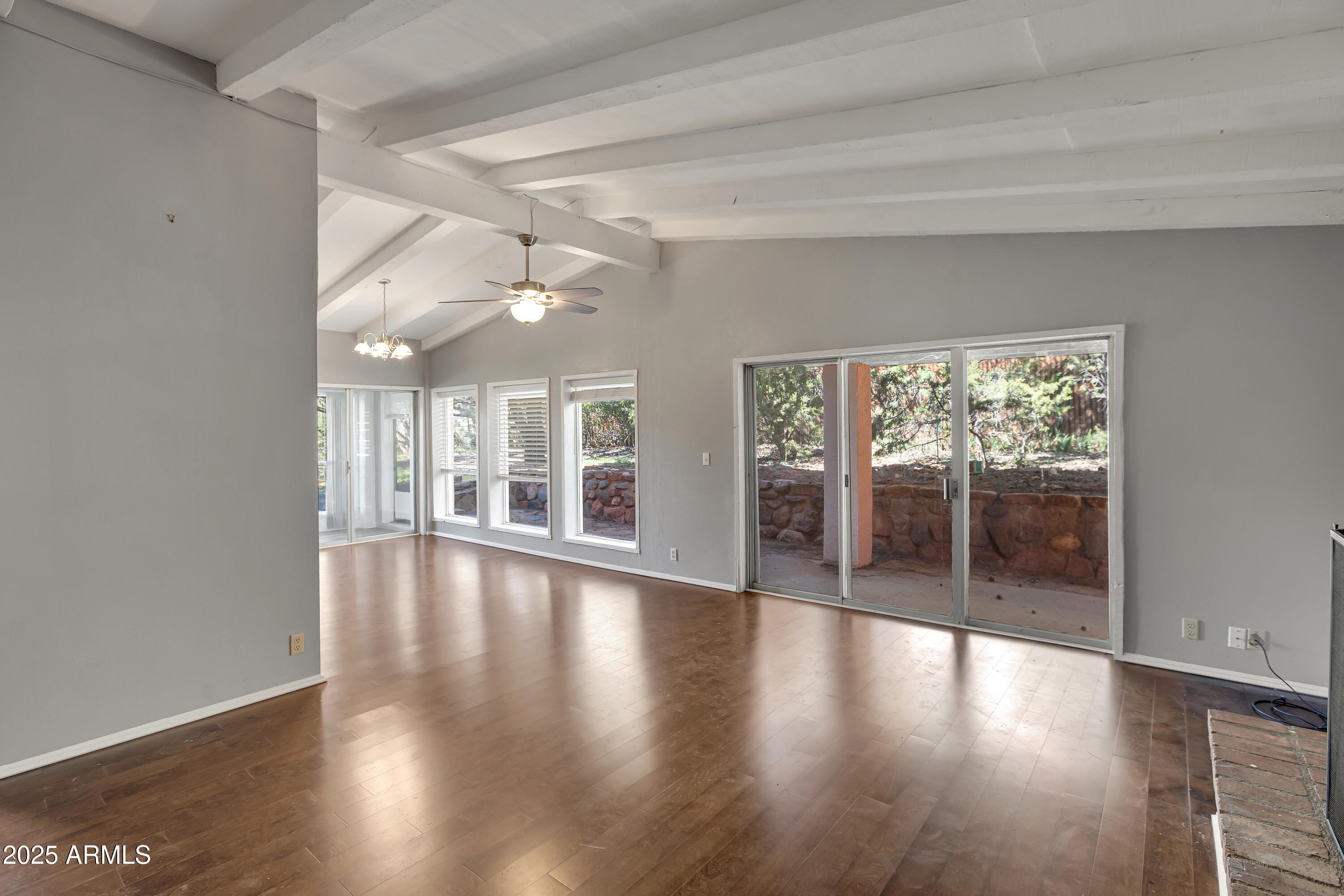 255 QUAIL HOLLOW Drive