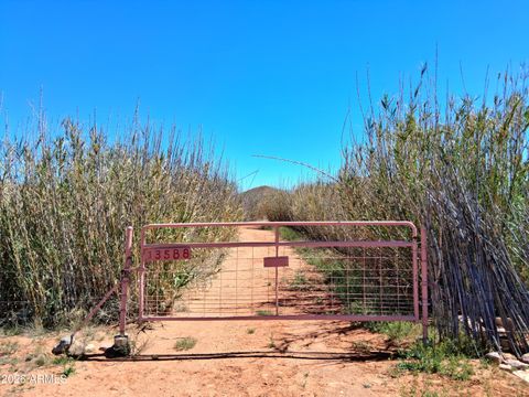 13588 S Desert Dawn Drive - Elfrida AZ 85610