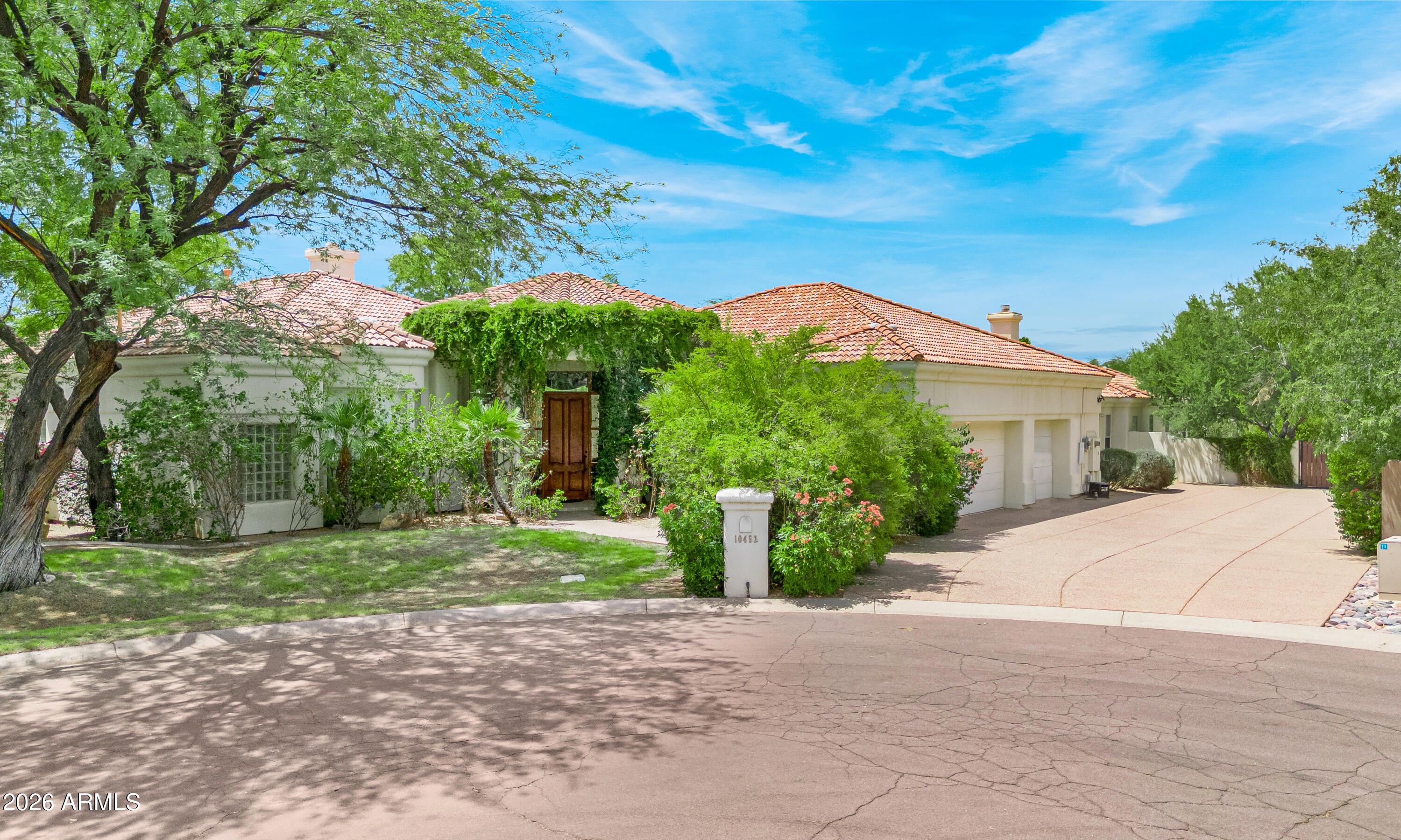 10453 E LAUREL Lane