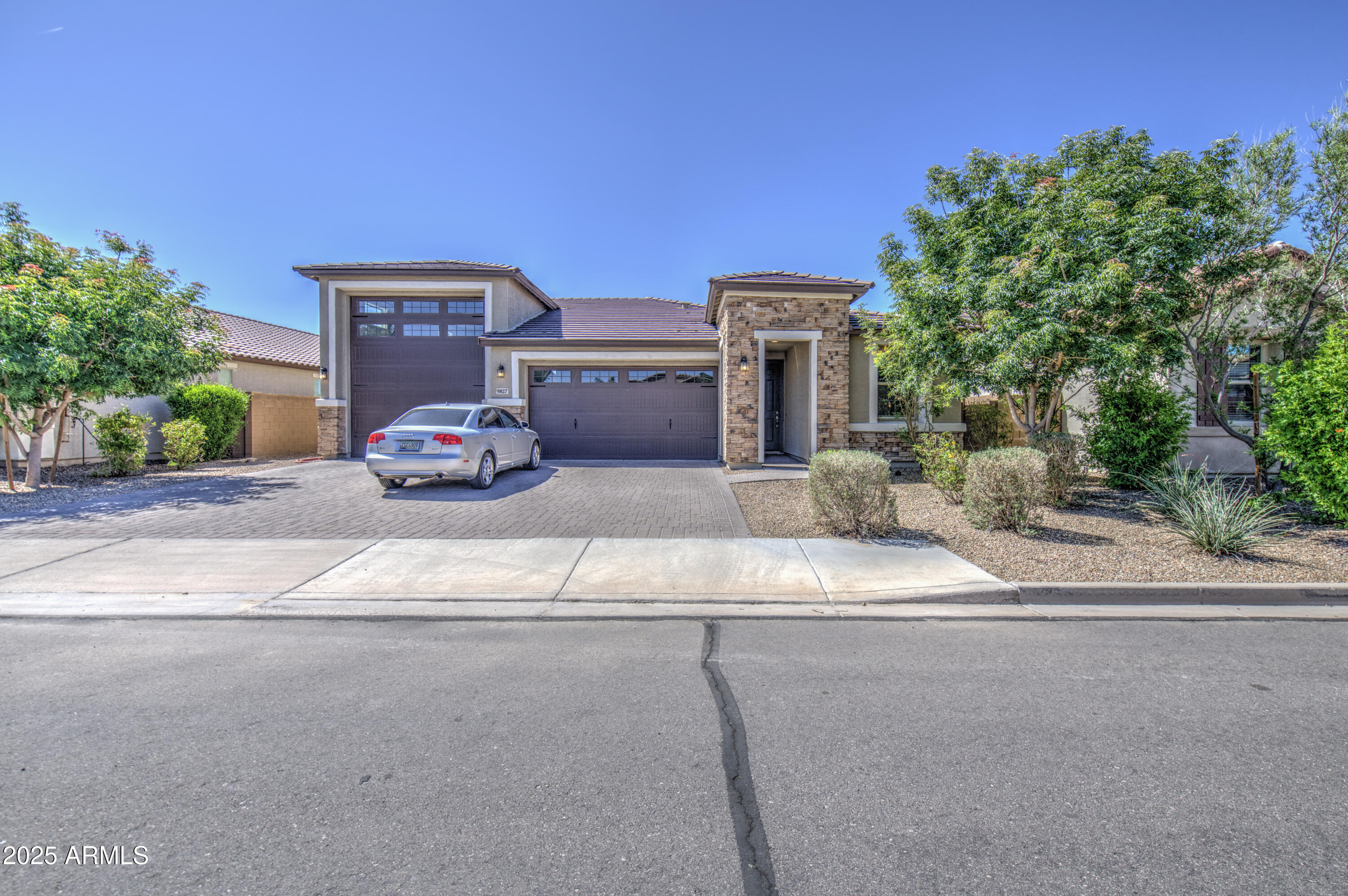 9827 E COTTON Road