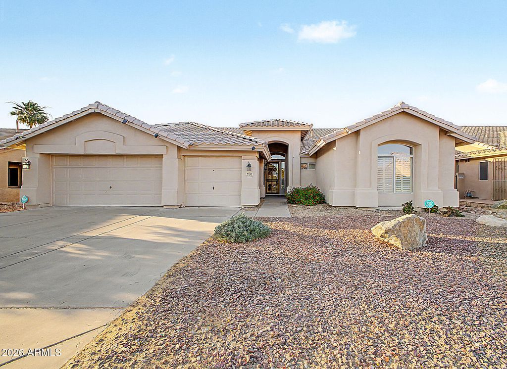 Photo of 7192 W Dreyfus Drive, Peoria, AZ 85381 (MLS # 7029248)