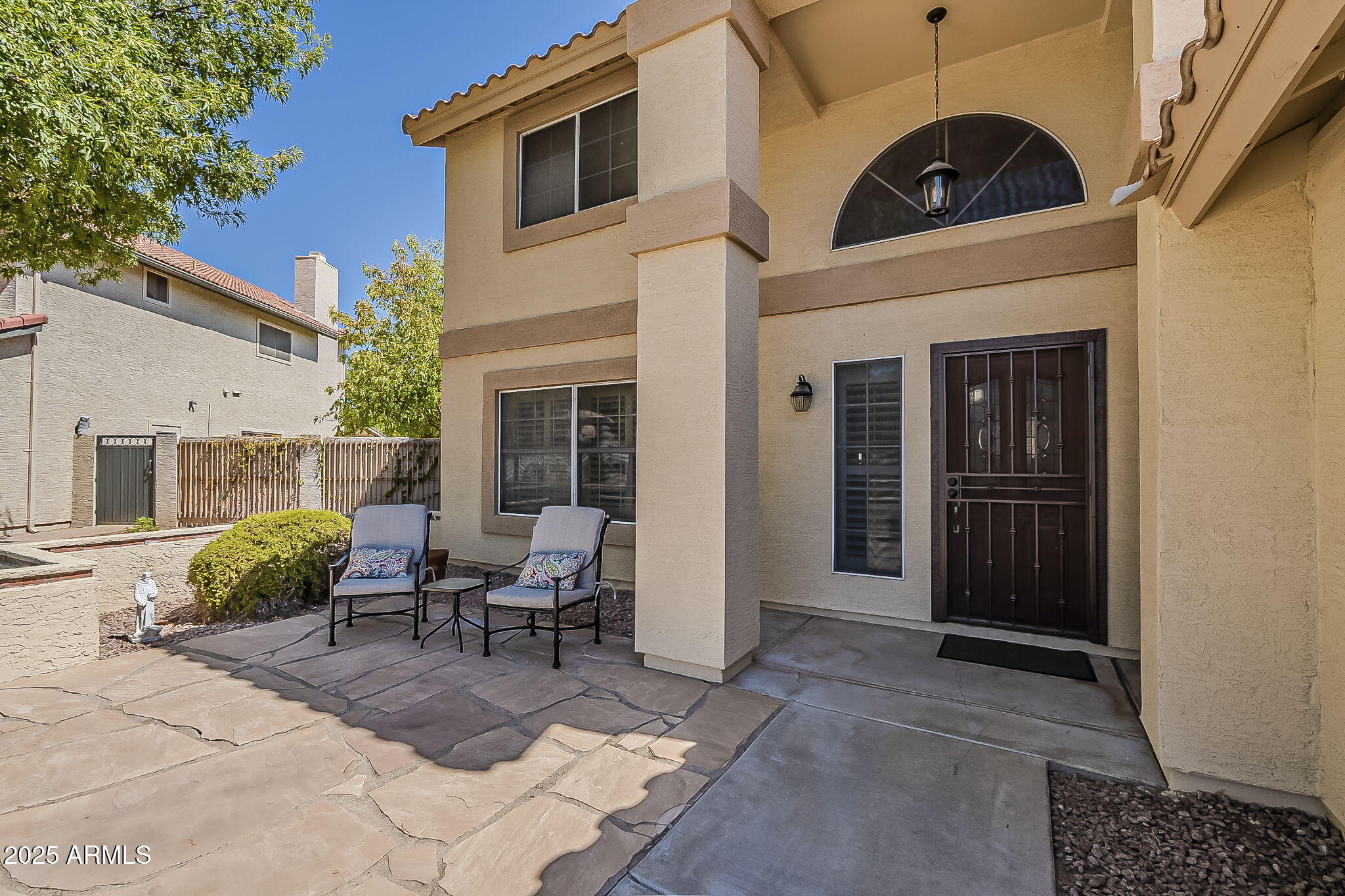 2029 E LODGE Drive
