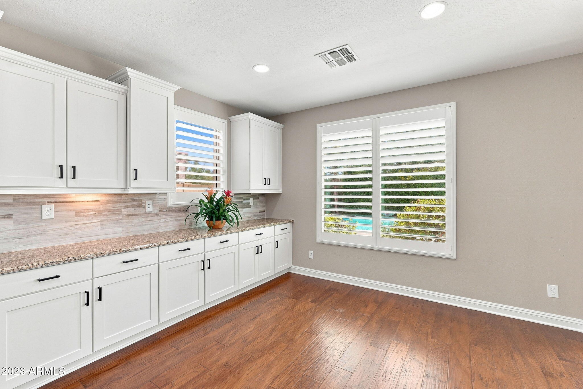 5645 E DESERT FOREST Trail