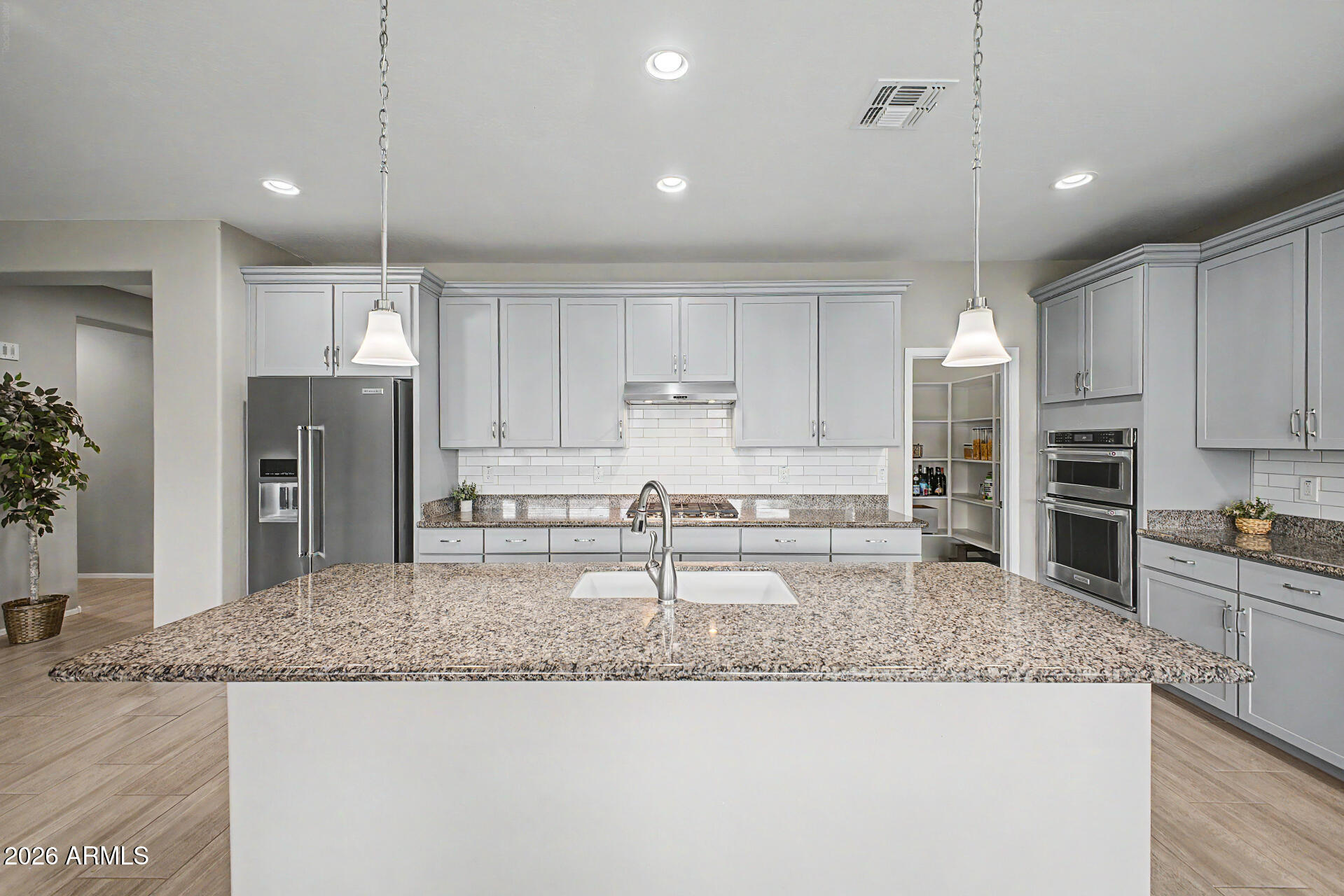 22776 E VIA LAS BRISAS --