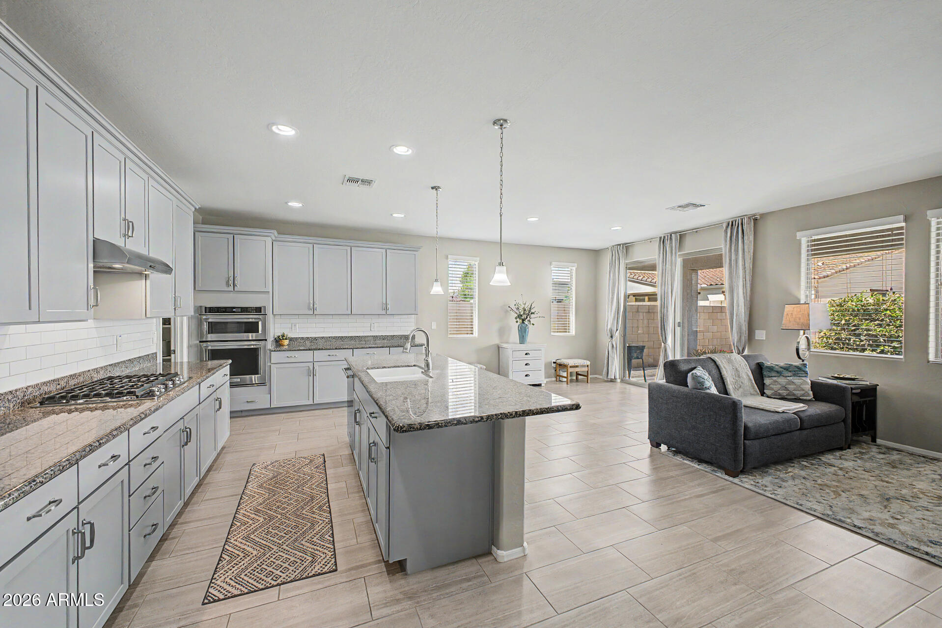 22776 E VIA LAS BRISAS --