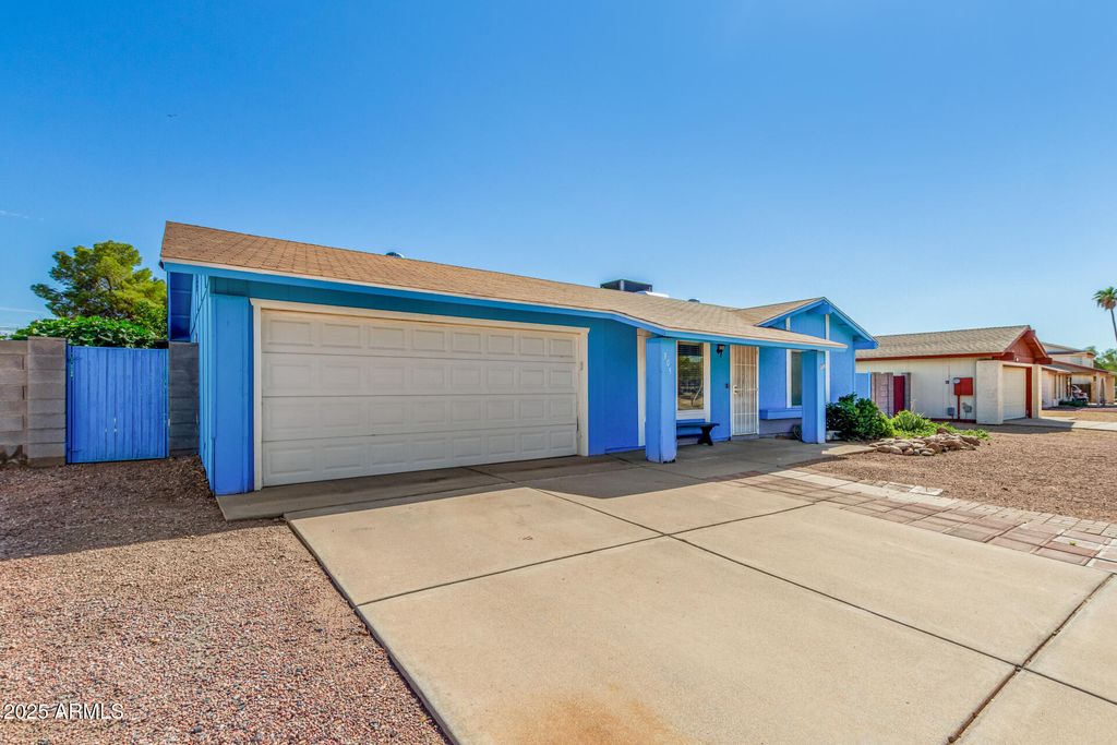 Photo of 305 W Nopal Place, Chandler, AZ 85225 (MLS # 6924354)