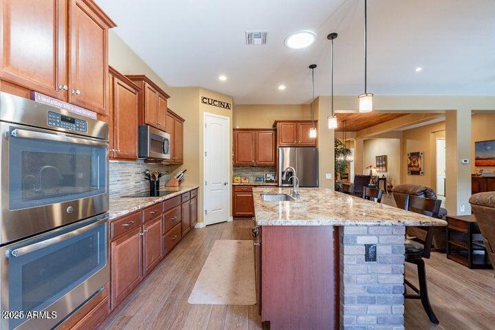 2831 E ODESSA Street