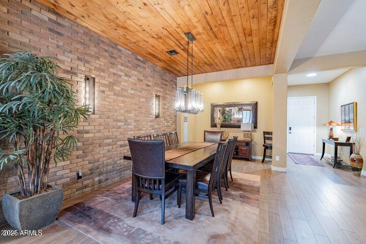 2831 E ODESSA Street