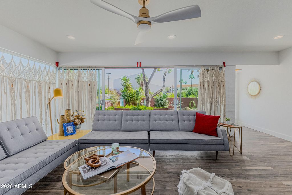 Photo of 160 E Coronado Road #58, Phoenix, AZ 85004 (MLS # 6994436)