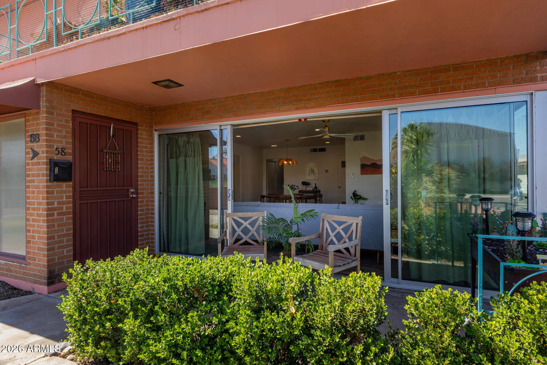 160 E CORONADO Road 58