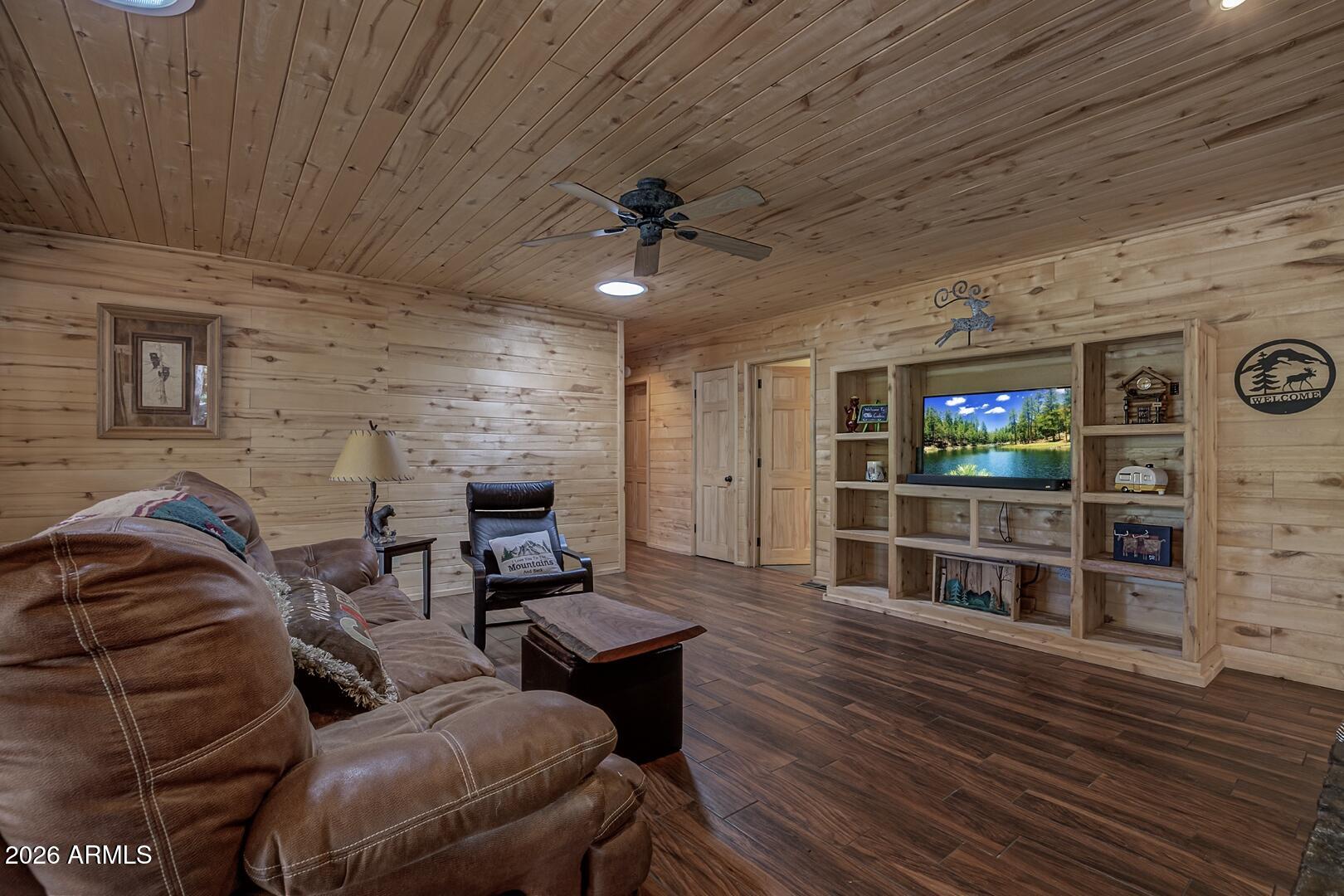 125 W Homestead Lane