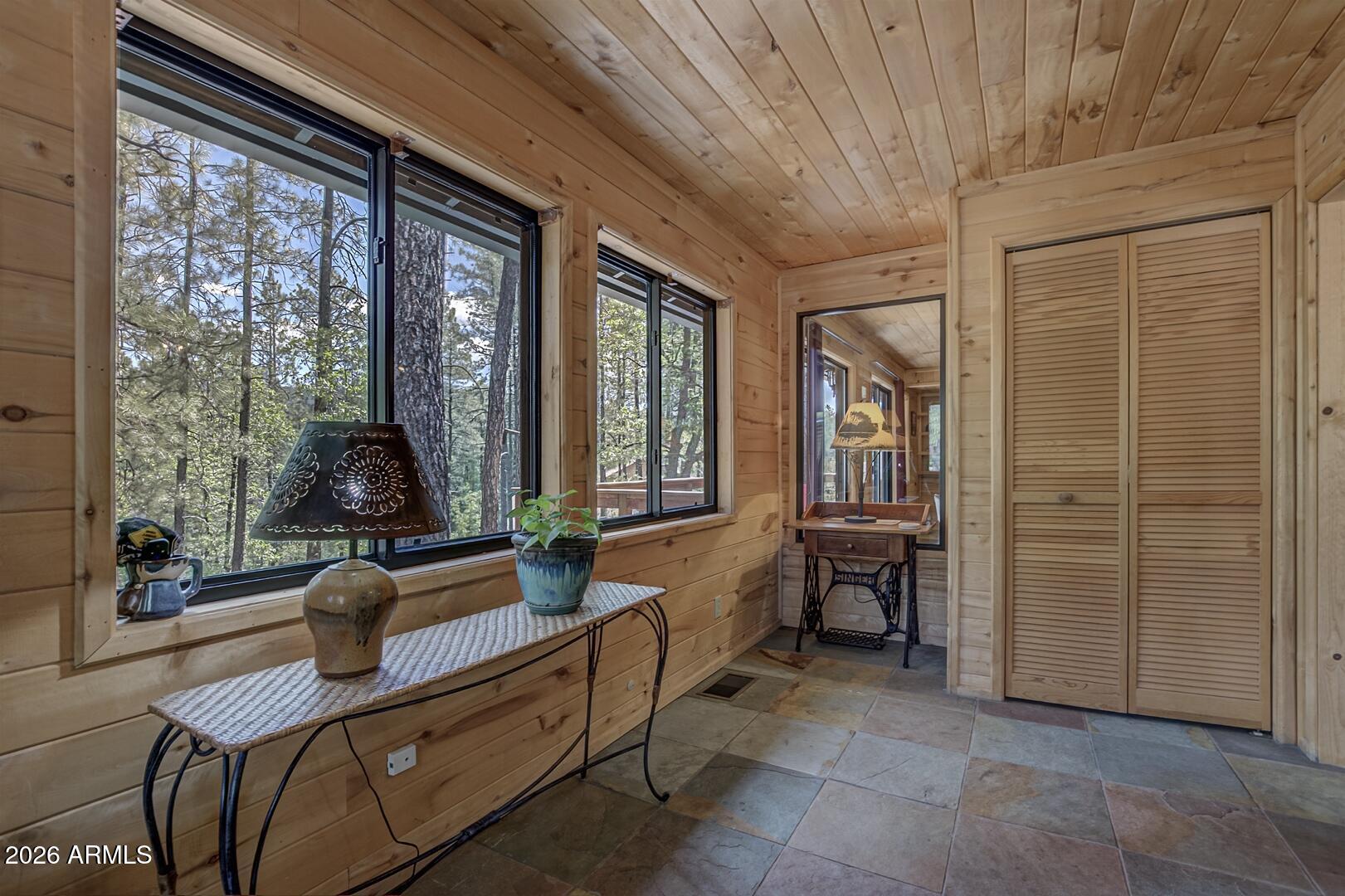 125 W Homestead Lane