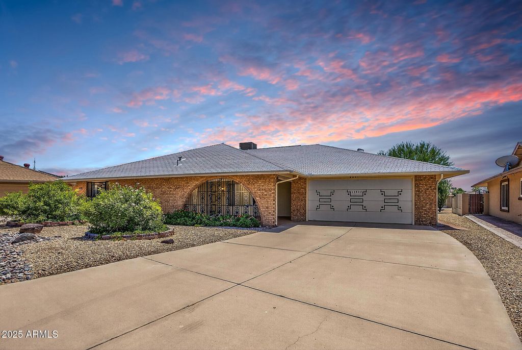 Photo of 17807 N 125th Drive, Sun City West, AZ 85375 (MLS # 6904780)