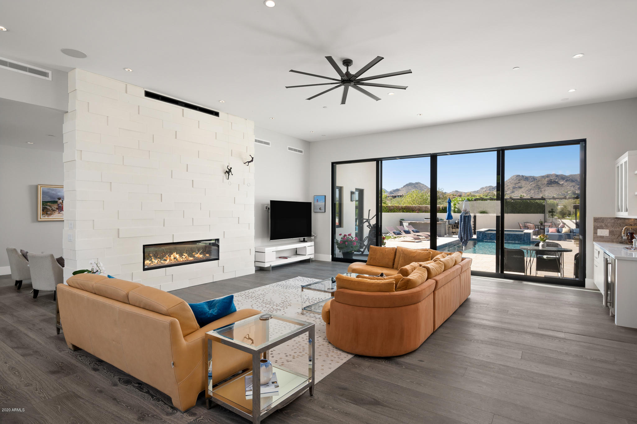 HERITAGE HILLS UNIT 2 - Residential