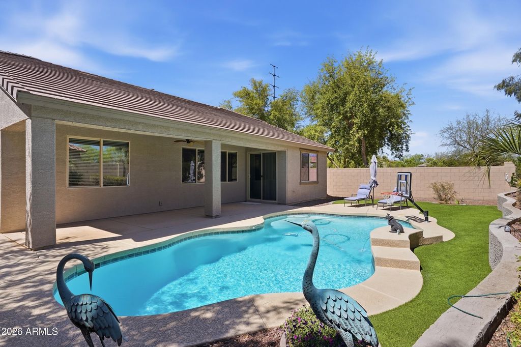 Photo of 4827 S Mcminn Court, Gilbert, AZ 85298 (MLS # 7000692)