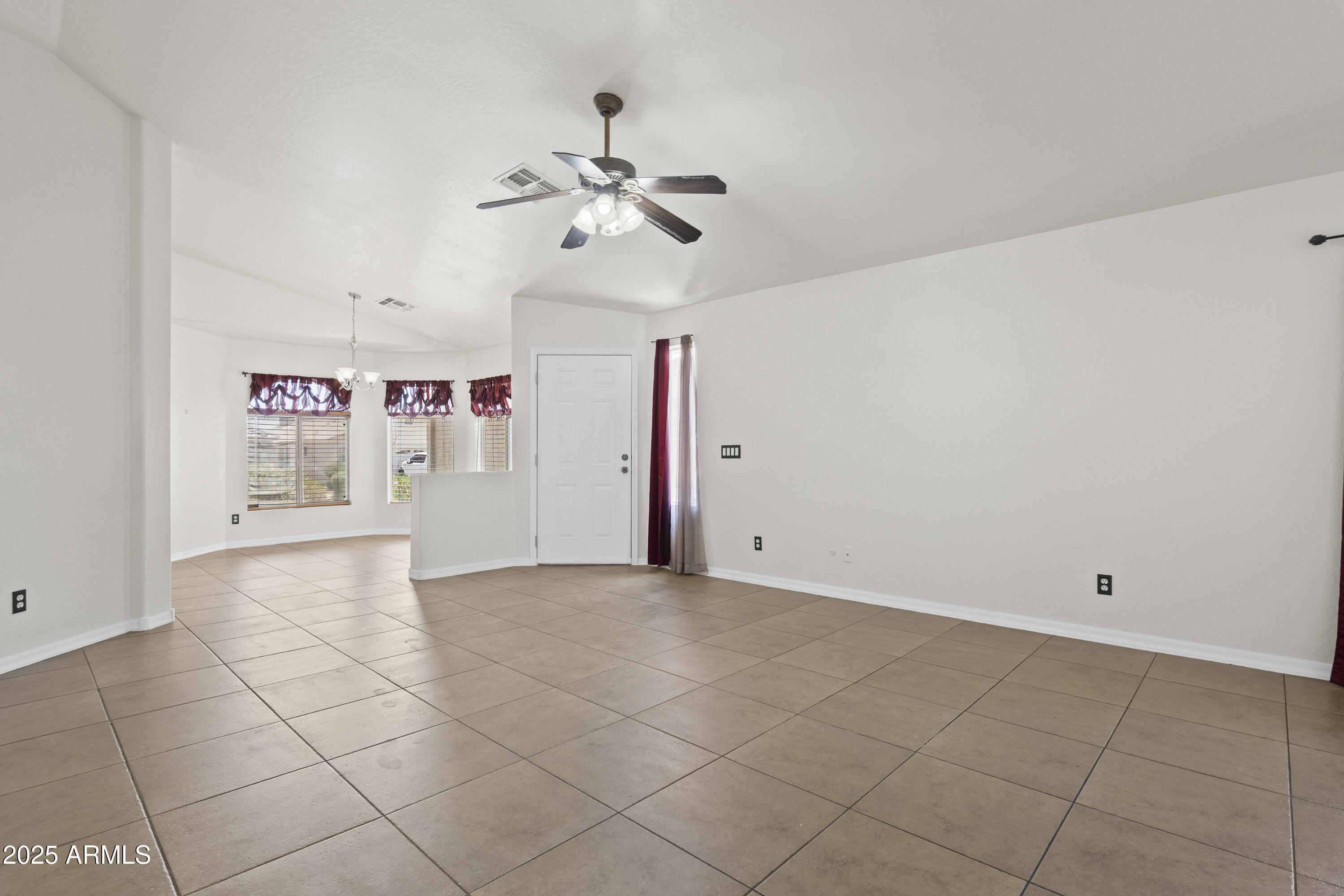 3114 E KRISTAL Way