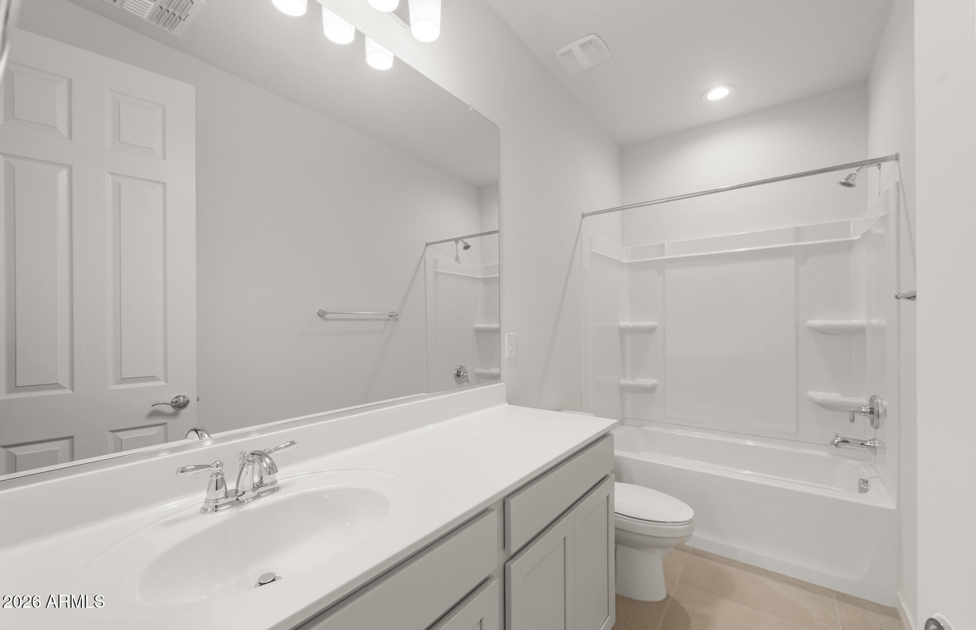 17624 W PASADENA Avenue