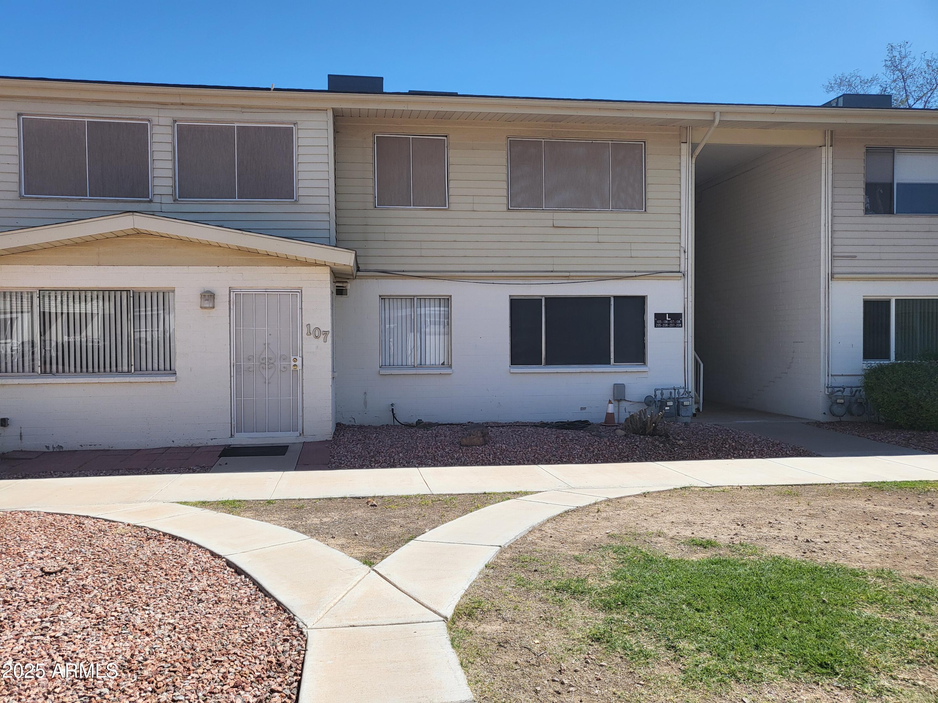 SCOTTSDALE EAST HOMES - Residential