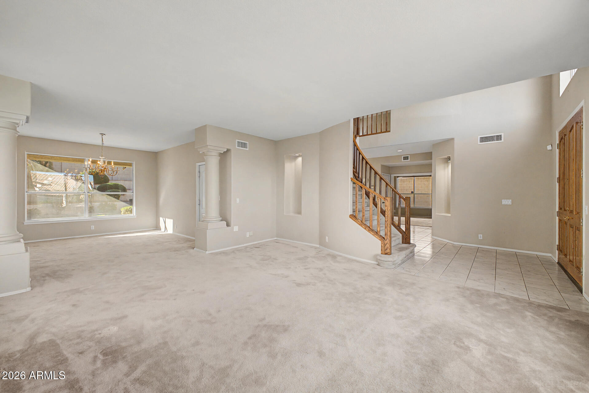 1739 E MONTE CRISTO Avenue