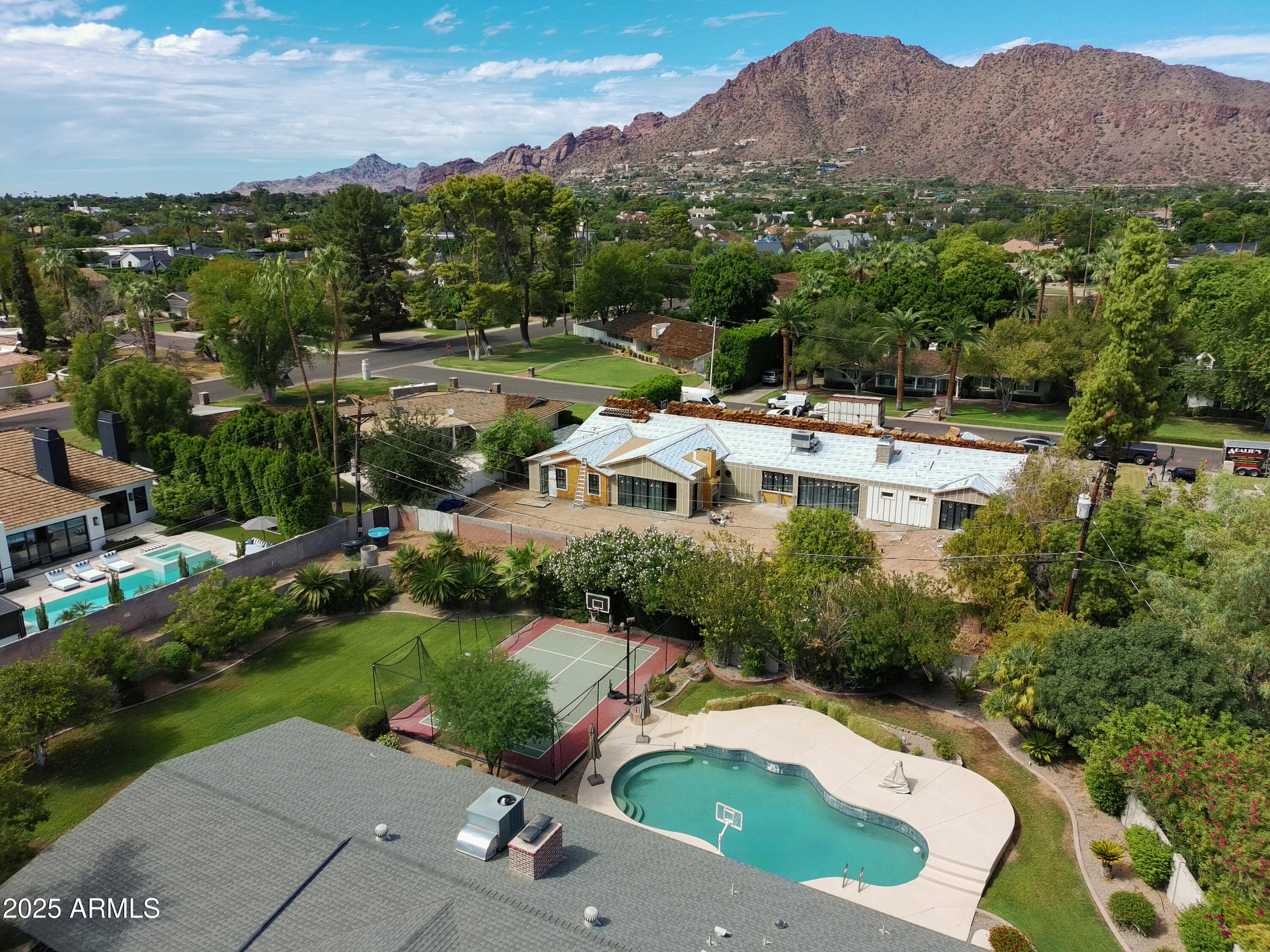 6002 E CALLE ROSA -- 77