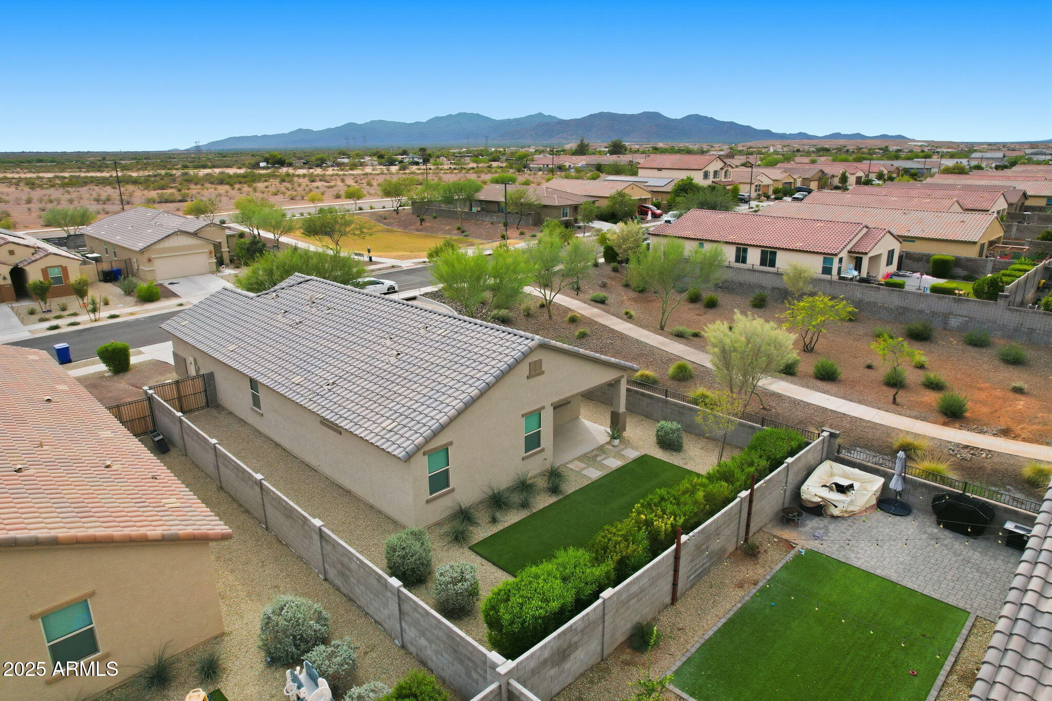 17594 W COUNTRY CLUB Terrace