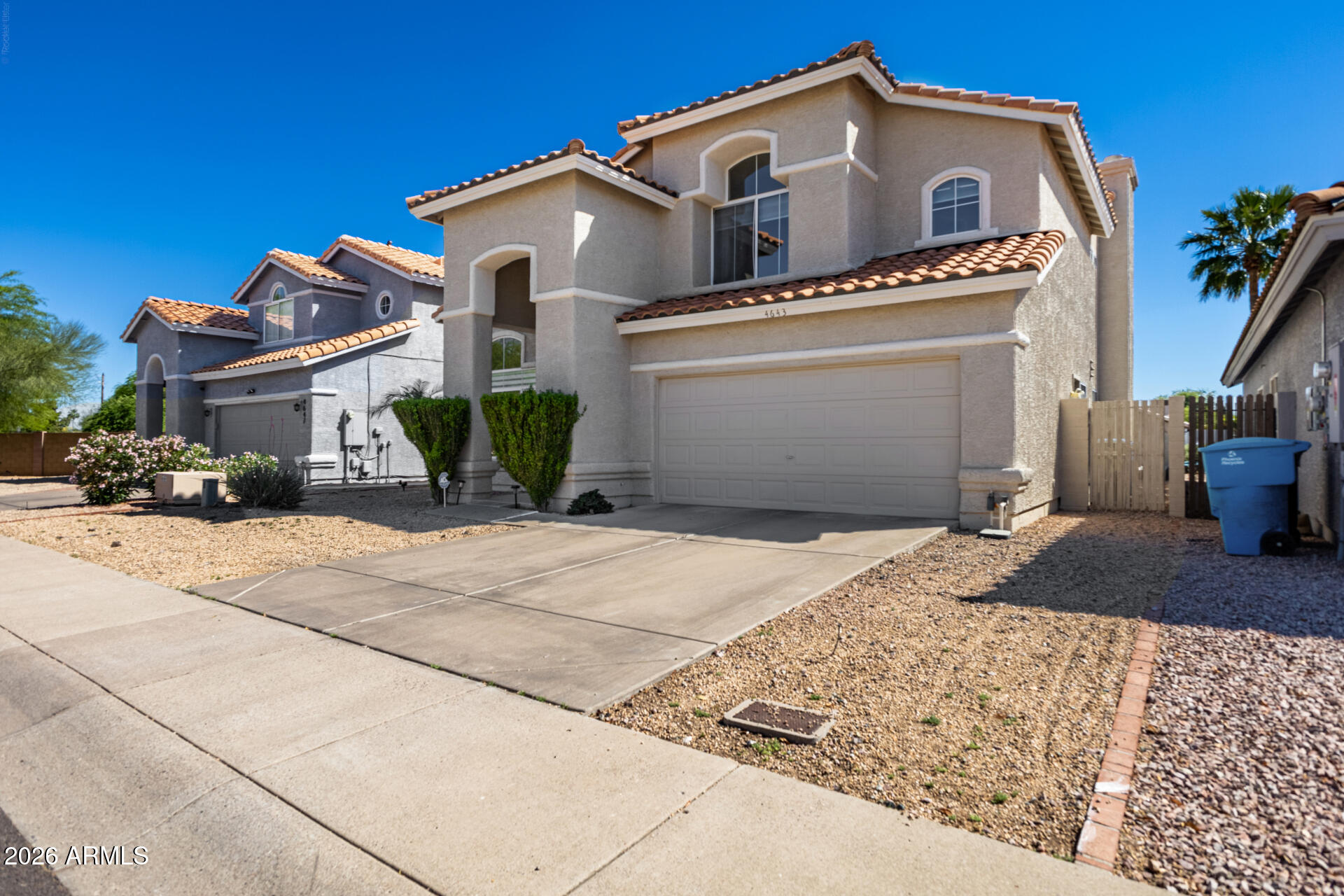 4643 E MICHELLE Drive