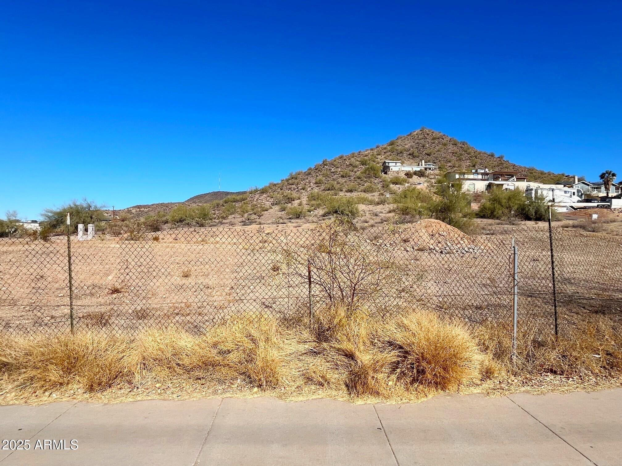 1224 W PEORIA Avenue -