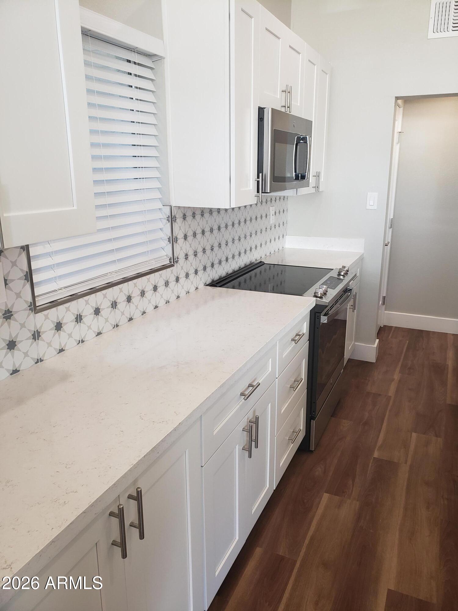 301 W MEDLOCK Drive 1A