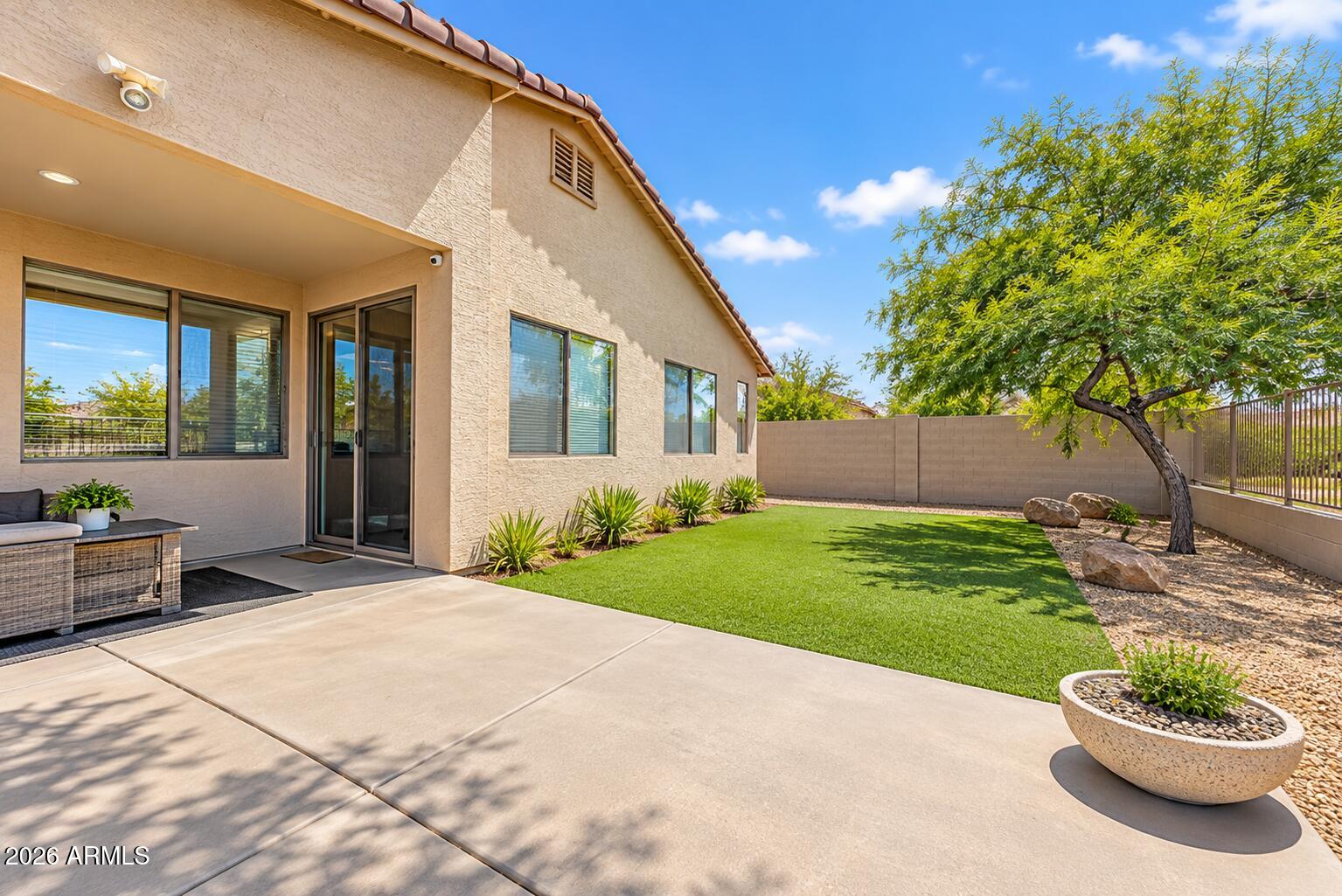 7368 E DESERT VISTA Road