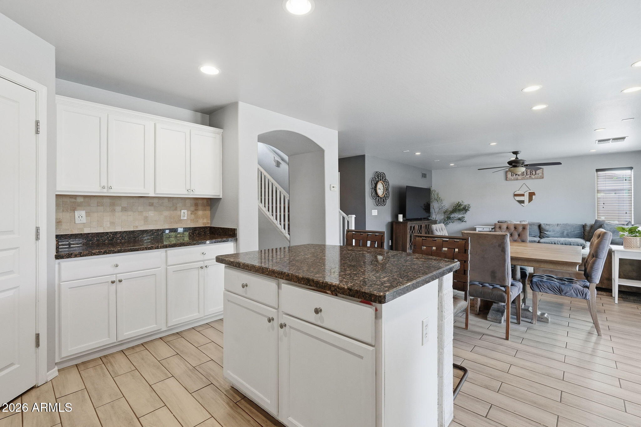 3989 E LOS ALTOS Drive