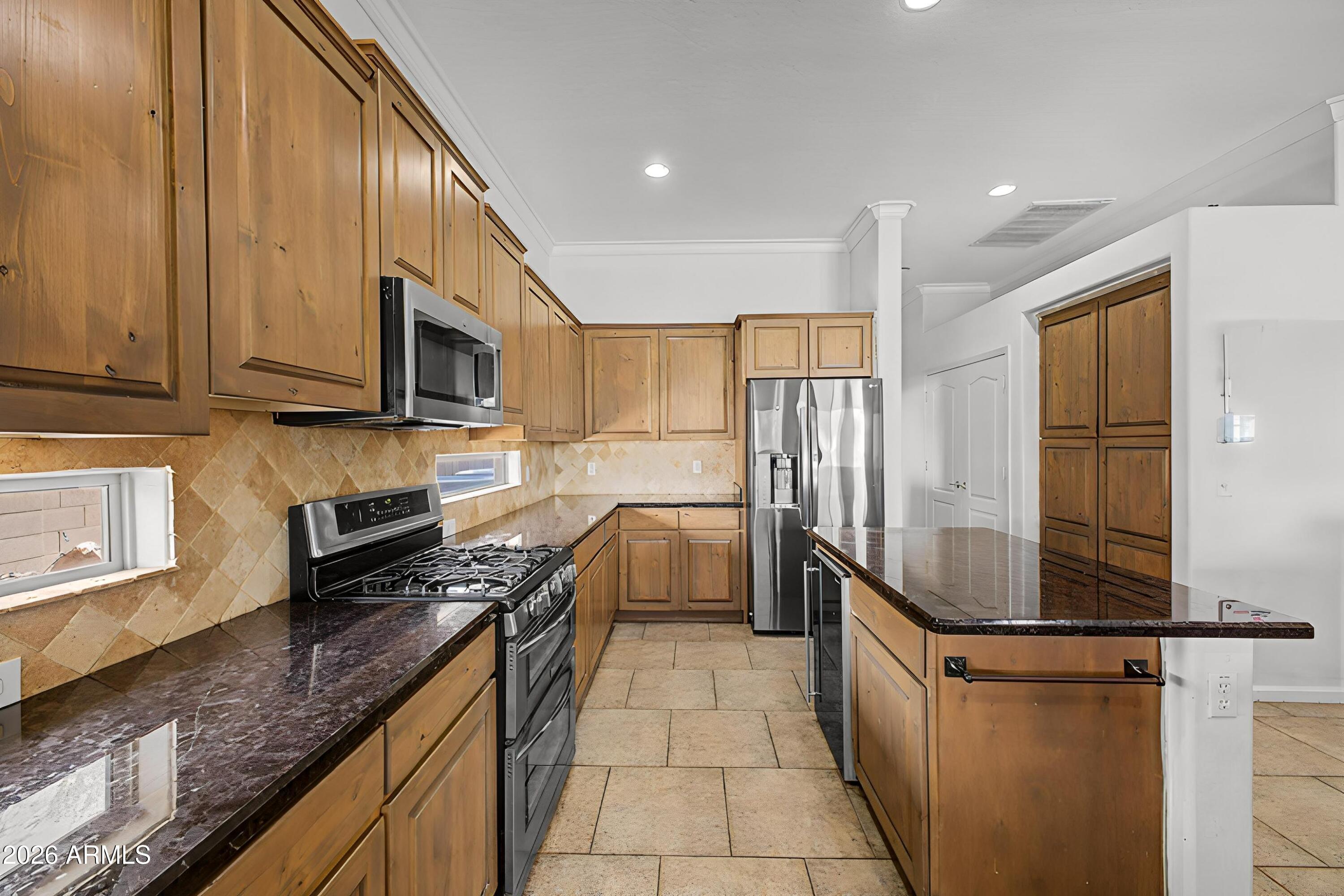 6720 S CRESTVIEW Drive