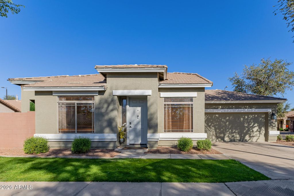 Photo of 1235 S Emmett Drive, Chandler, AZ 85286 (MLS # 6993685)