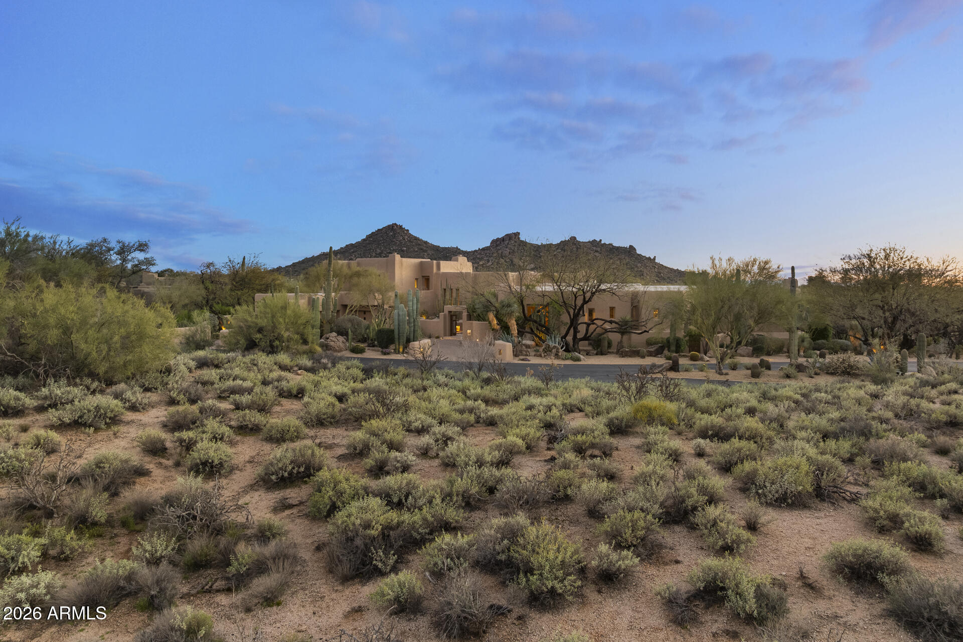 BOULDERS ADOBES DE LA TIERRA - Residential