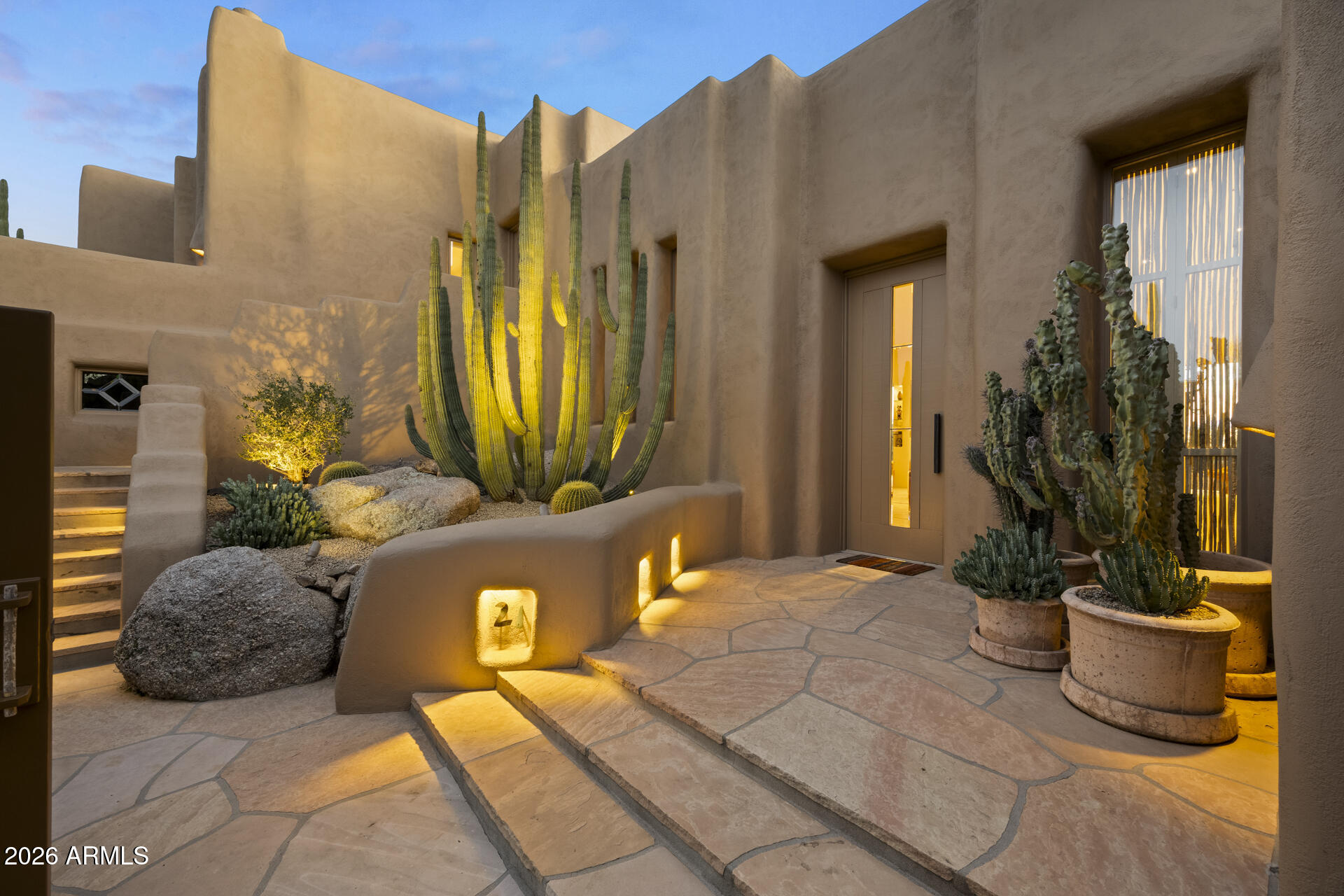 BOULDERS ADOBES DE LA TIERRA - Residential