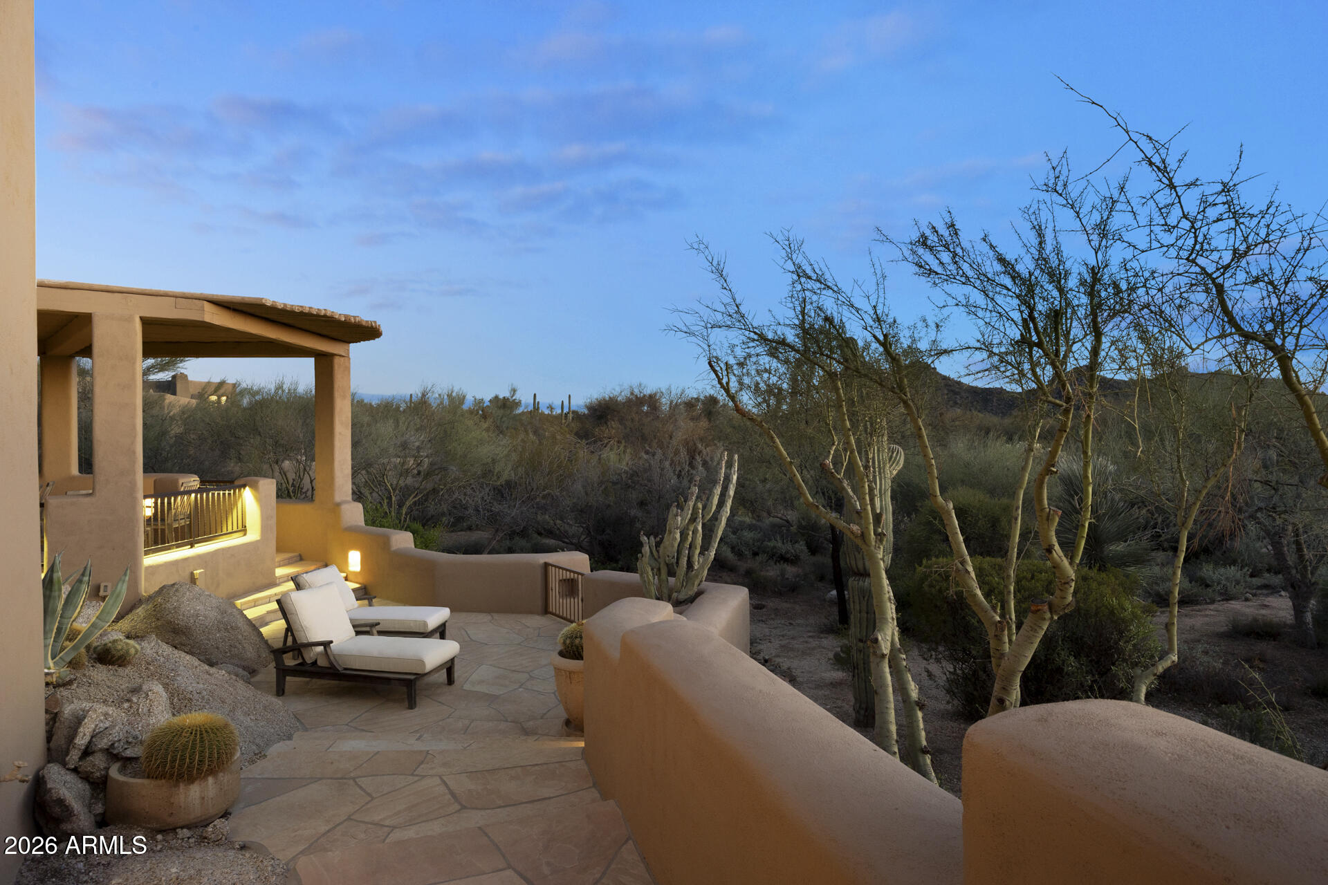 BOULDERS ADOBES DE LA TIERRA - Residential