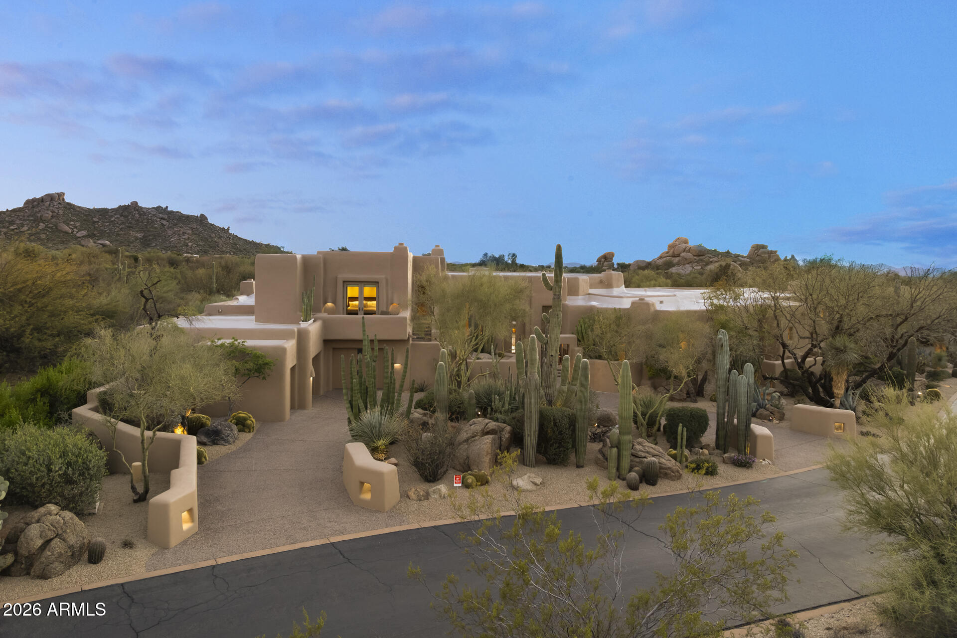 BOULDERS ADOBES DE LA TIERRA - Residential