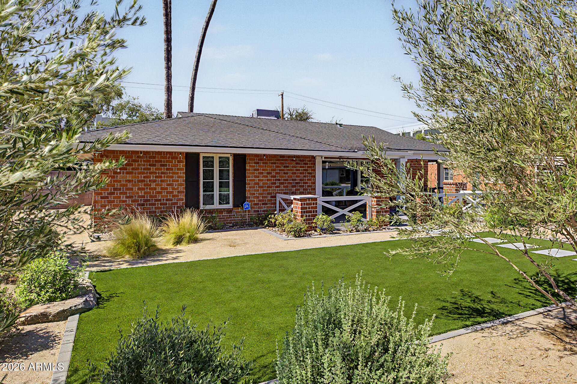 4231 E CATALINA Drive
